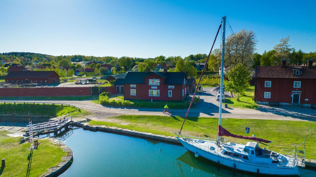 Byggmaestare Villan Motala Exterior photo